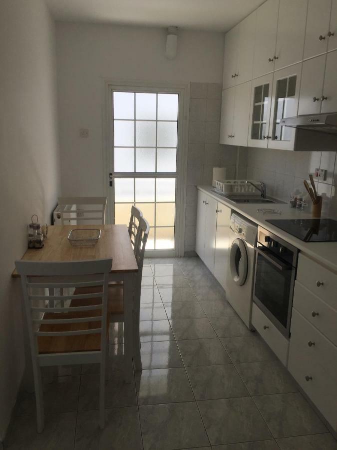Modern Apartment In Paphos Town Centre Dış mekan fotoğraf