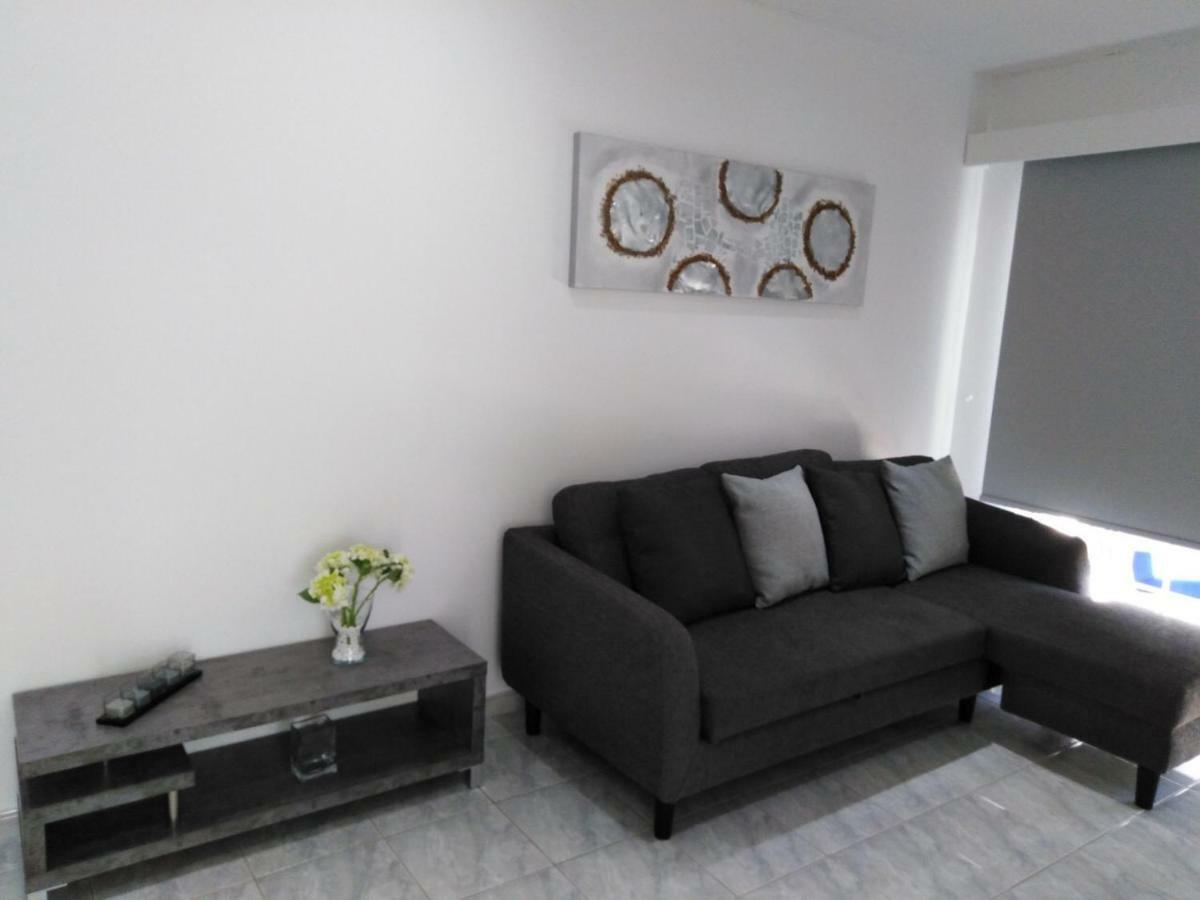 Modern Apartment In Paphos Town Centre Dış mekan fotoğraf